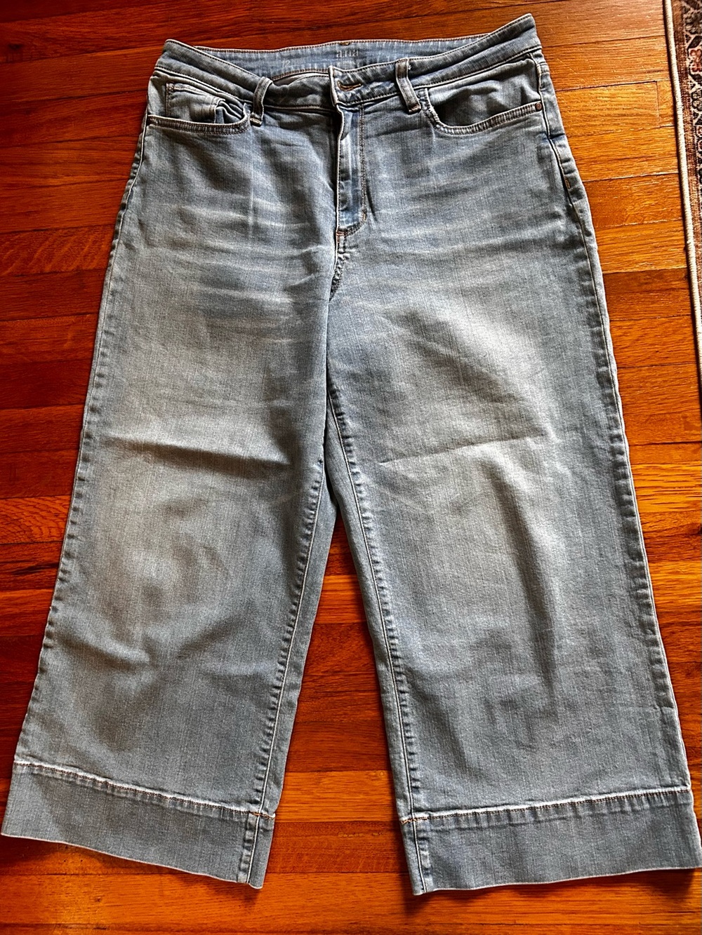 a.n.a Wide Leg Cropped Light Wash Jeans